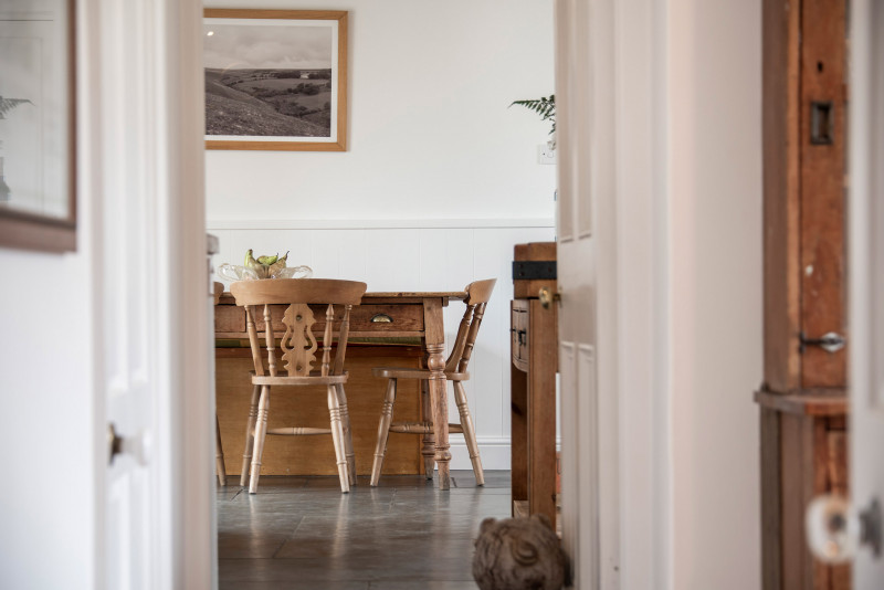 EOE DINING ROOM TO KITCHEN VIEW HR