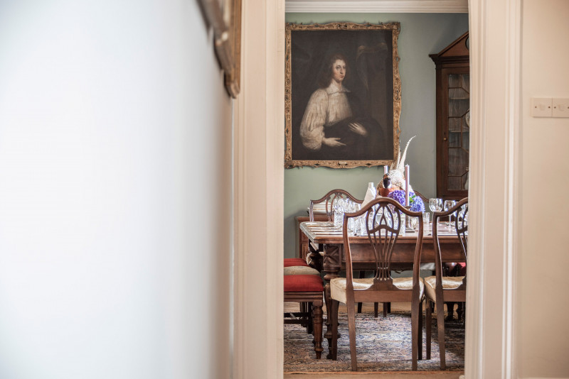 EOE HALLWAY TO DINING ROOM HR